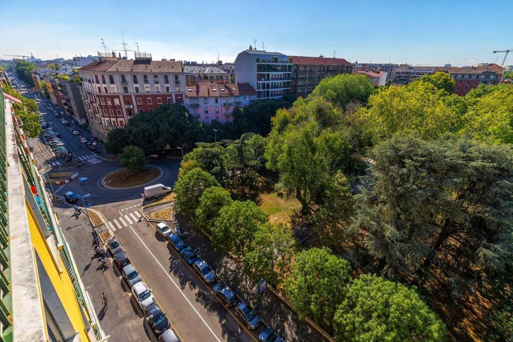 Sunny & Updated Flat With Panoramic City View 50M From M4 Stop Milano Exteriör bild