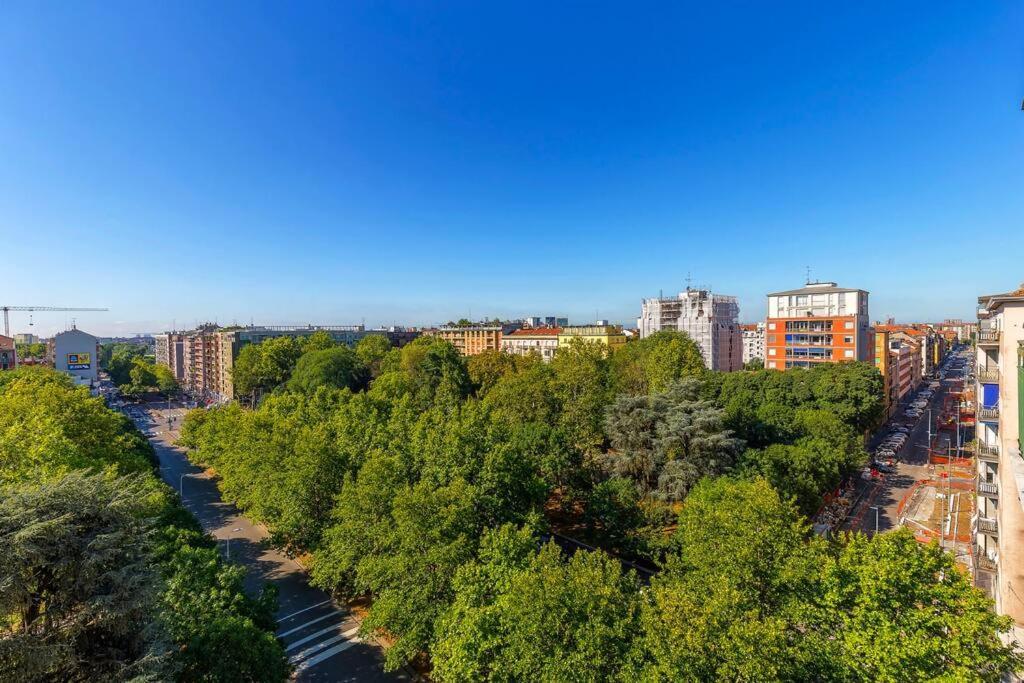 Sunny & Updated Flat With Panoramic City View 50M From M4 Stop Milano Exteriör bild